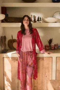 Nisha Kimono Namaste Rot