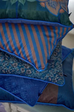Zierkissen Quilted Daisy Blau