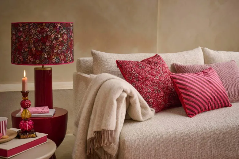 Zierkissen Quilted Daisy Dreams Rot